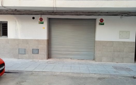 Local en venta en c/Andalucía
